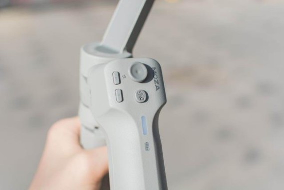 新推出的Mini-MX手機(jī)穩(wěn)定器吸引了我的眼球，研究下